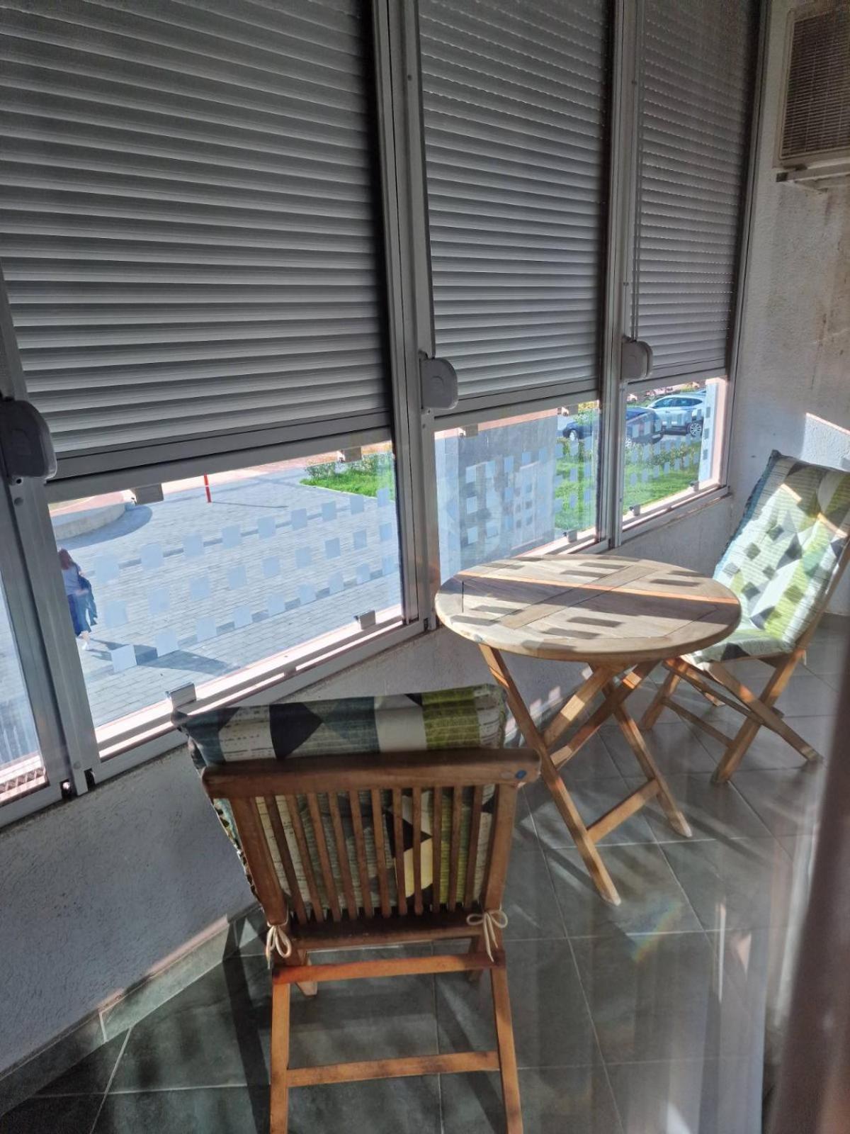 Maxim Compass Apartment 포드고리차 외부 사진