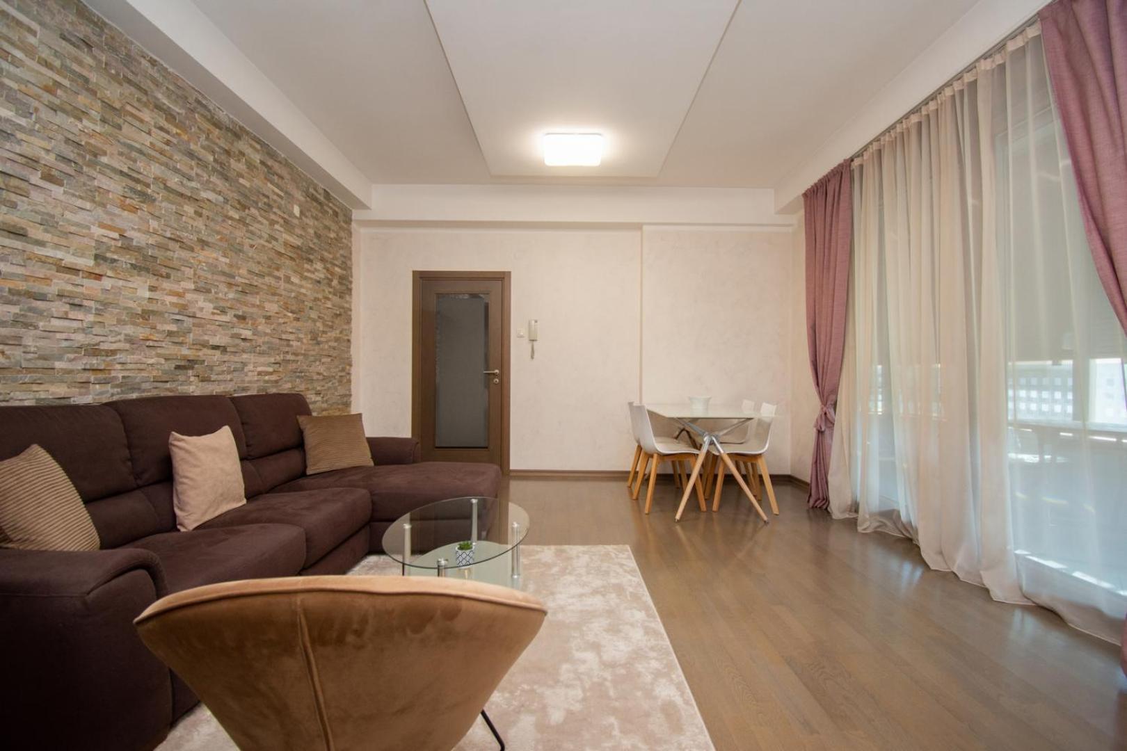 Maxim Compass Apartment 포드고리차 외부 사진